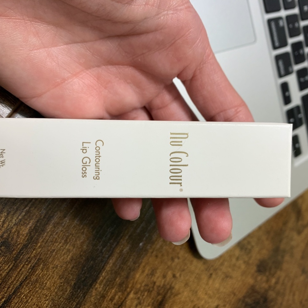 Nu Color Contouring Lip Gloss Crystal Clear